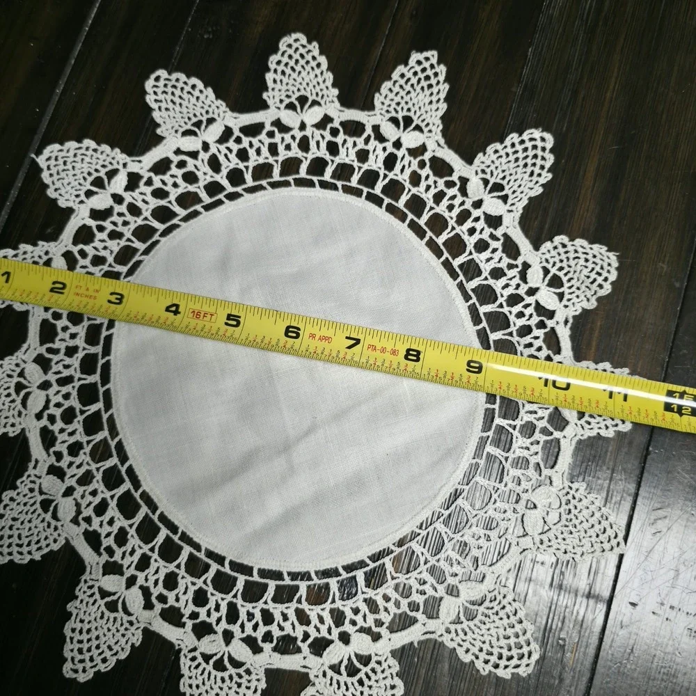 Lot of 4 Vintage White Doilies Linen Center Round Hand Crochet Lace Border Set